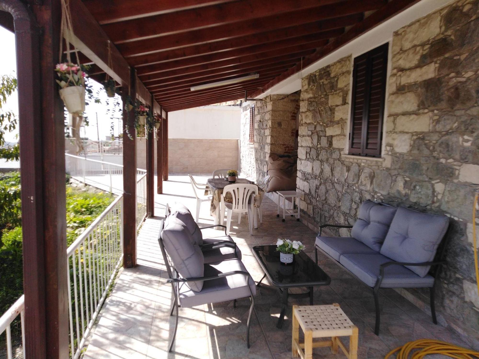 Holiday home Traditional House In Pelendri