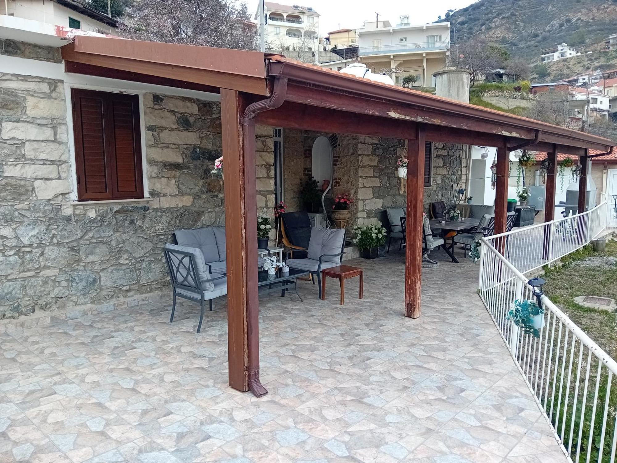 Traditional House In Pelendri Holiday home Limassol