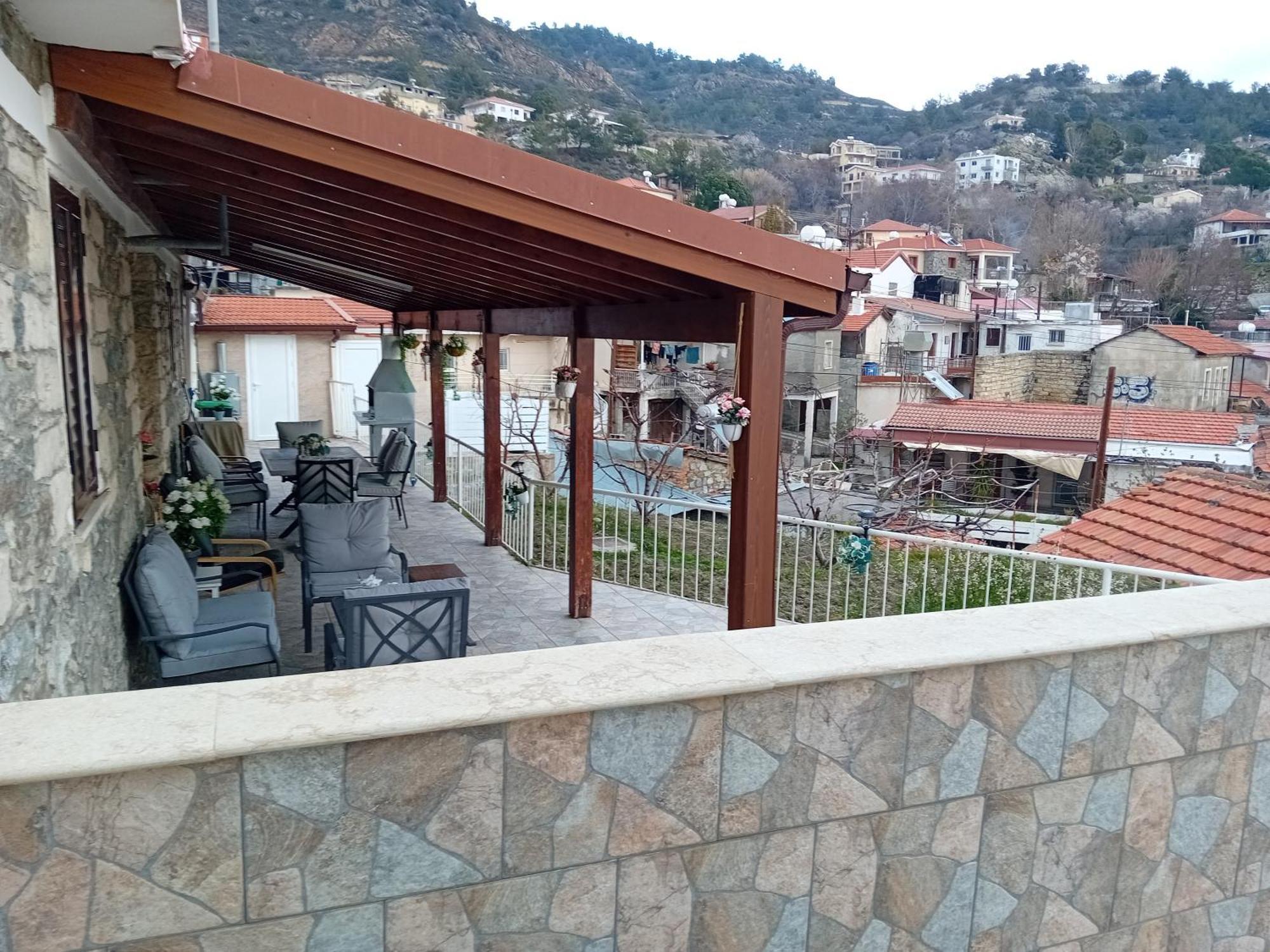 Traditional House In Pelendri Limassol